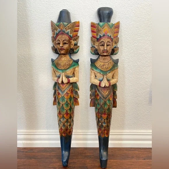 PAIR OF VINTAGE GORGEOUS VINTAGE BALINESE HINDU PAINTED WOOD STATUE FIGU…